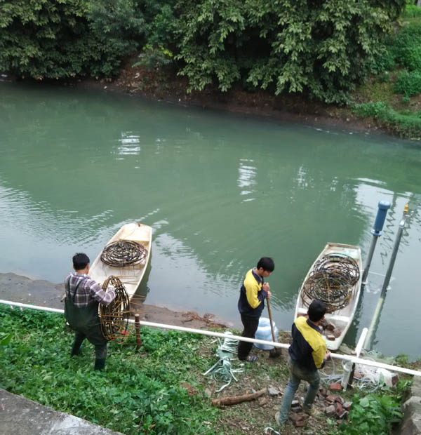 廣東佛山某河道沉水風(fēng)機安裝現(xiàn)場.jpg
